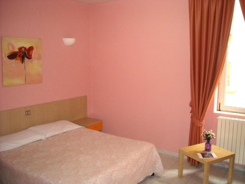 Hotel New Baby 카세르타 객실 사진