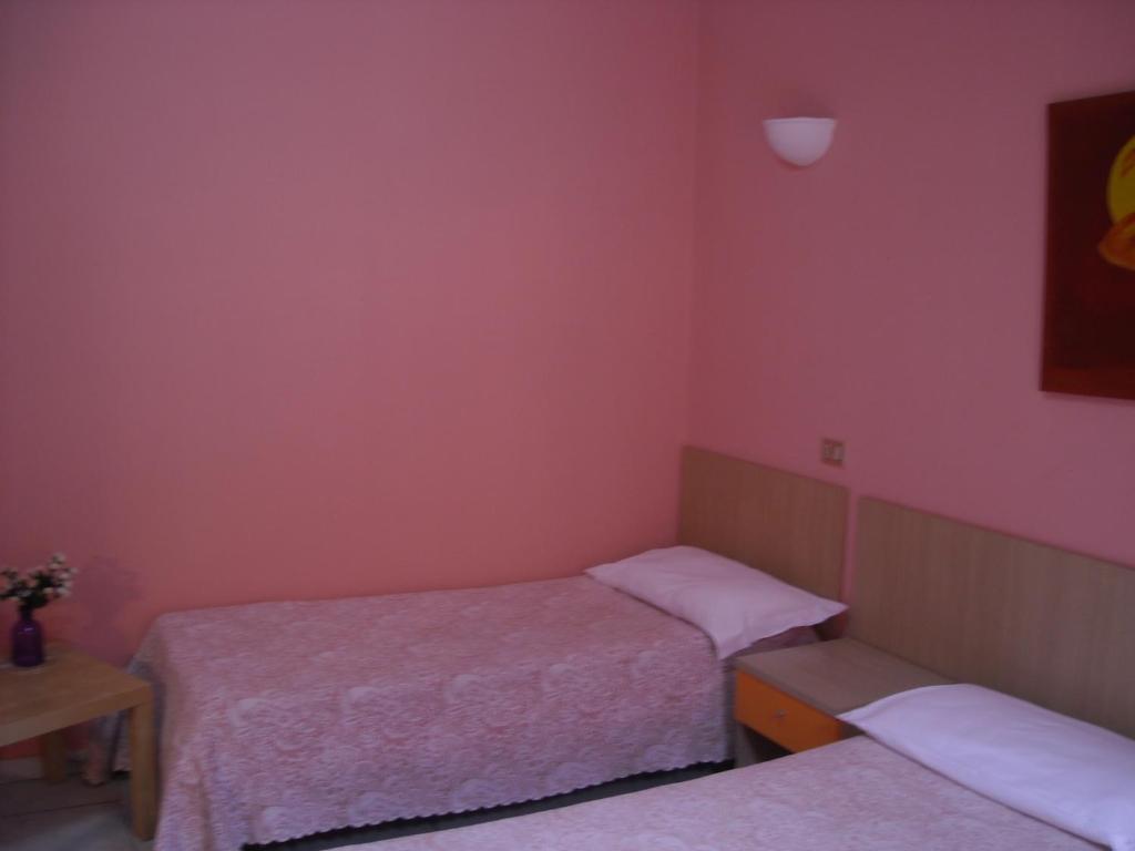 Hotel New Baby 카세르타 객실 사진