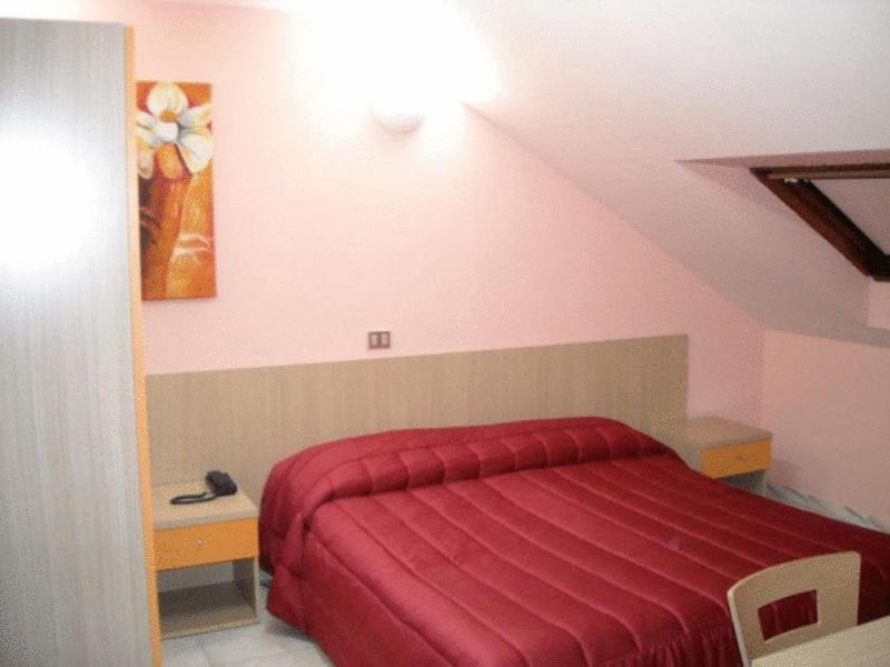 Hotel New Baby 카세르타 외부 사진